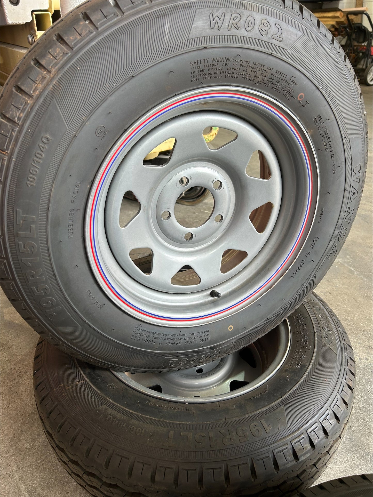 15inch Sunraysia Rim & Tyre Light Truck